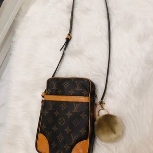 Authentic lv body cross,